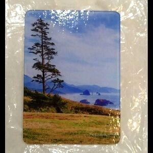 NWOT Acrylic Cutting/Serving Board with Coastal Background
